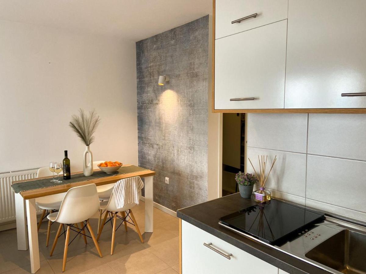 Portview Apartment Риека Экстерьер фото